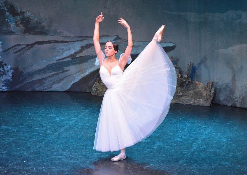 Amanda Gomez in der Rolle der Giselle