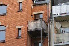 Der Balkon, auf dem die Polizei die dritte Bayleiche von Susann F. fand. (Foto: ddp)