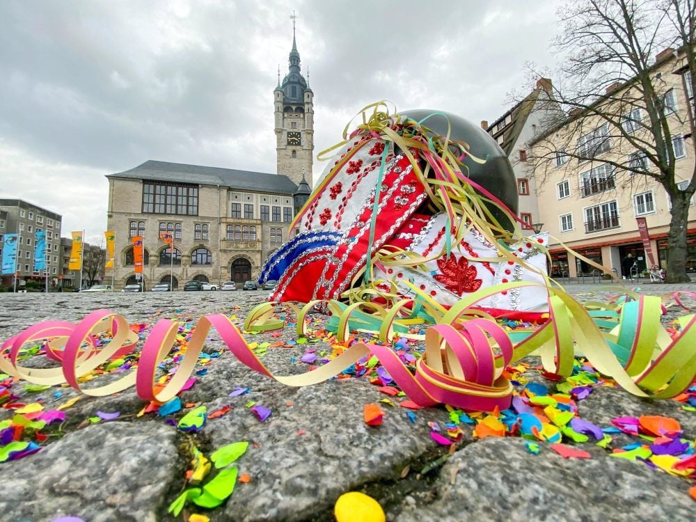 Kappen, Konfetti und Kamellen werden am Sonntag wieder das Bild in der Dessauer Innenstadt prägen - beim Großen Karnevalsumzug.