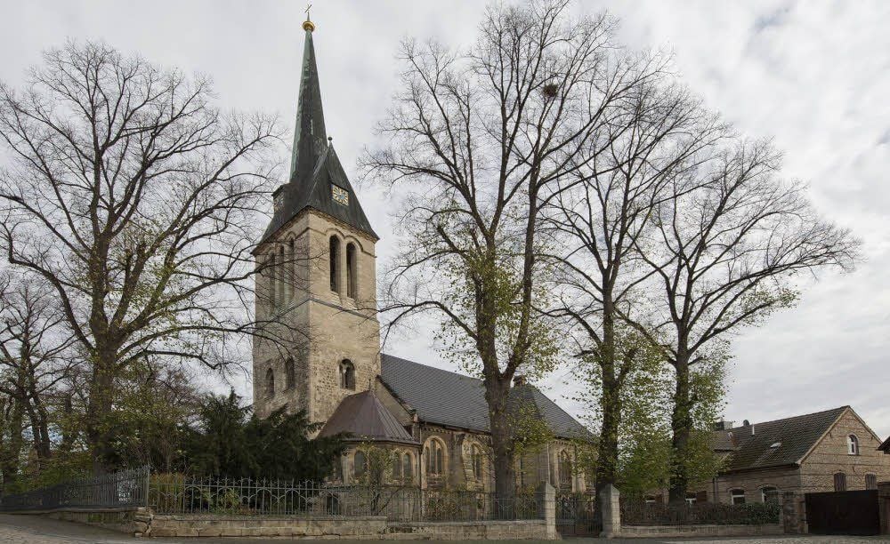 Seit 110 Jahren steht die St.-Bonifatius-Kirche weithin sichtbar im Oberdorf Ditfurts.
