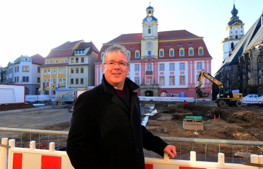 Oberbürgermeister Robby Risch (parteilos) steht wegen Äußerungen im Vorwort des Weißenfelser Amtsblattes erneut in der Kritik.