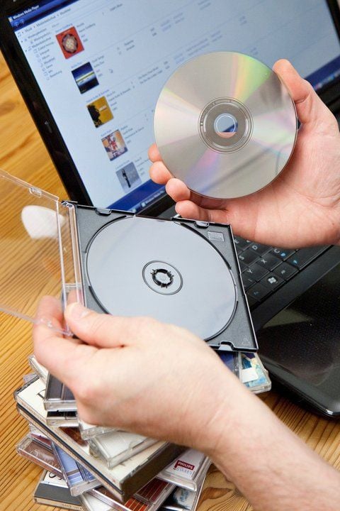 Ade Silberlinge, ade Hüllen-Chaos: Nach der Digitalisierung landen alle Alben und Songs auf der Festplatte. (FOTO: DPA)