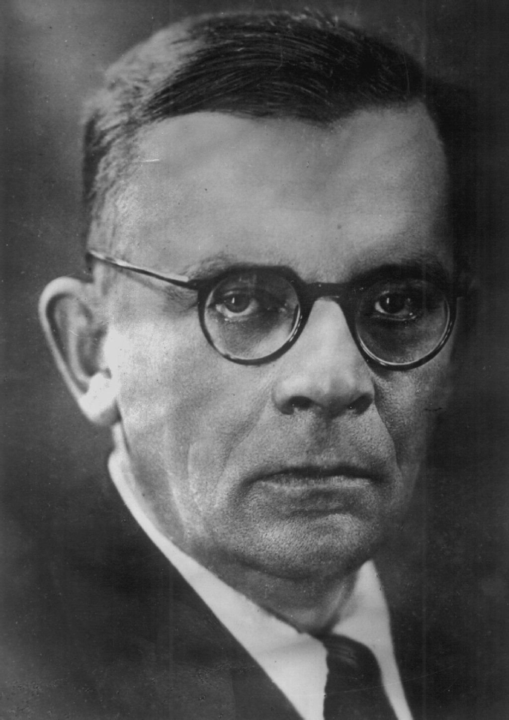 Das undatierte Aufnahme zeigt den Dichter Hans Fallada (1893 - 1947). Die Fallada-Tage finden immer um den 21. Juli herum, dem Geburtstag Falladas, statt. In Carwitz erinnert ein Museum an Fallada, der von 1933 bis 1945 mit Familie hier lebte.