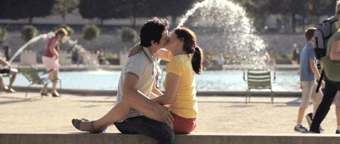 Romeo (Jeremie Elkaim) und Juliette (Valerie Donzelli) in einer Szene des Kinofilms «Das Leben gehört uns». (FOTO: DPA)