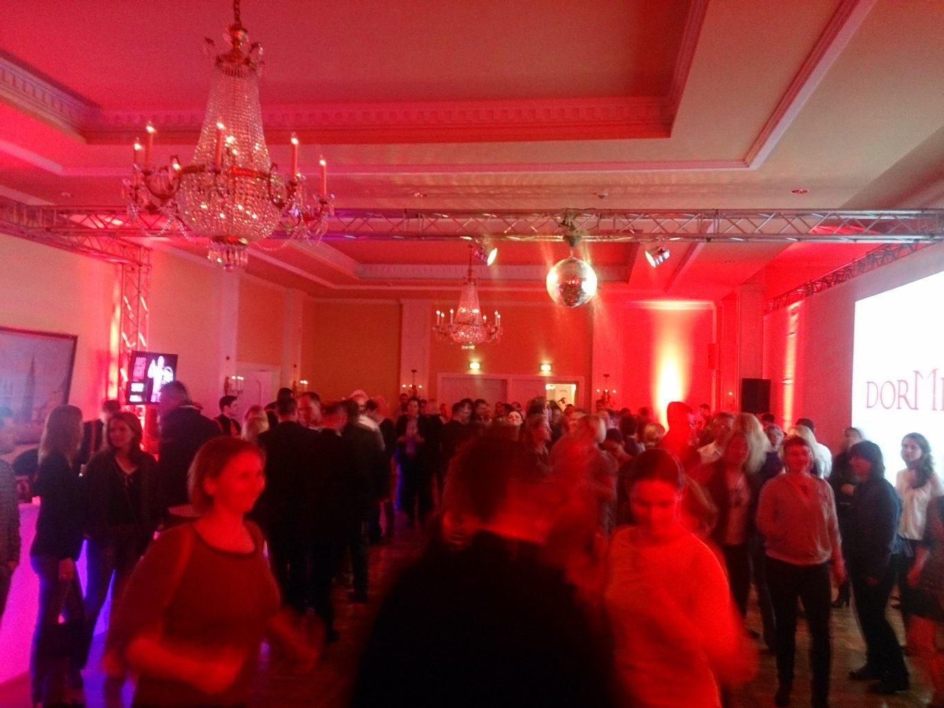 Viele Besucher kamen zur Premiere der Veranstaltung.