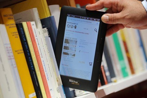 E-Books und die dazugehörigen Reader sind wieder ein wichtiges Thema auf der Frankfurter Buchmesse. (FOTO: DPA)