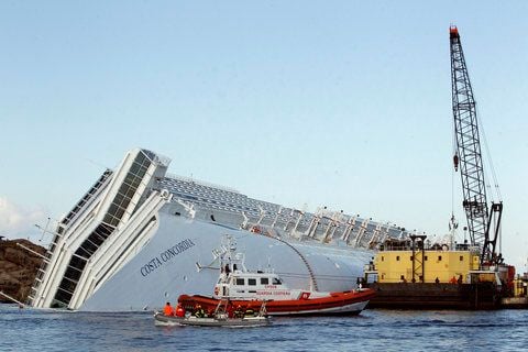 Das Kreuzfahrtschiff «Costa Concordia» vor der italienischen Insel Giglio (ARCHIVFOTO: DAPD)