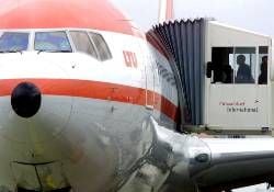 LTU-Flugzeug auf dem Düsseldorfer Flughafen