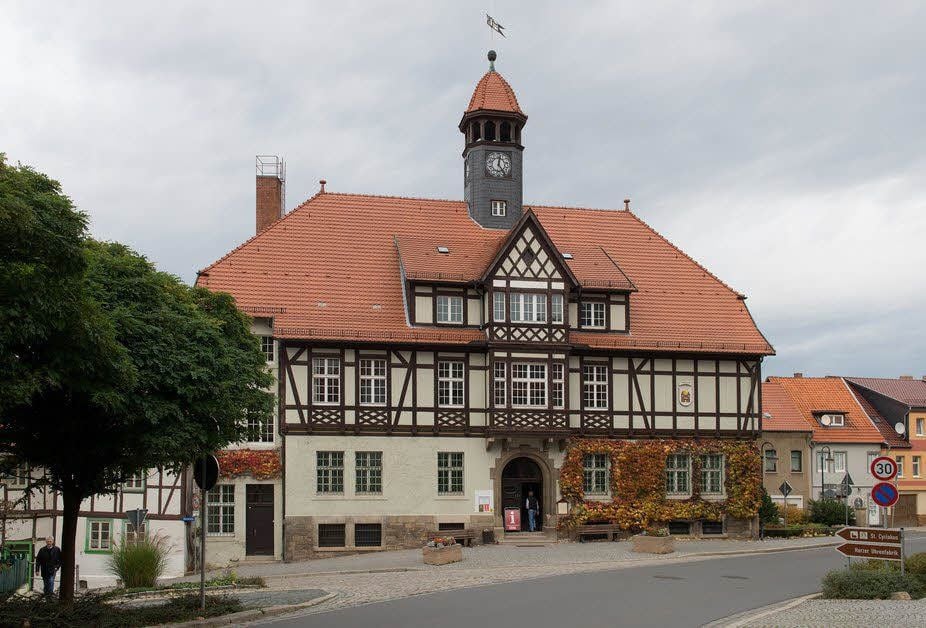 Das Gernröder Rathaus wurde vor 100 Jahren eingeweiht. Am nächsten Wochenende wird das Jubiläum groß gefeiert.