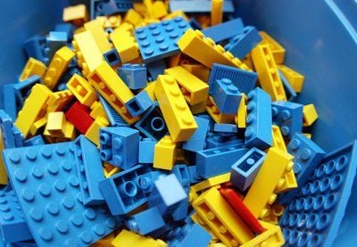 Lego-Steine (FOTO: DPA)