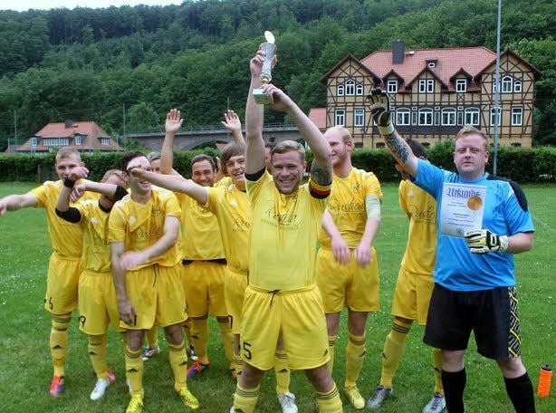 Schon vor dem Spiel gegen Hayn konnten die Stolberger jubeln.