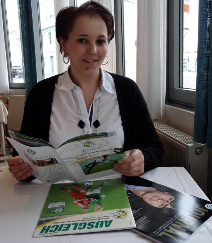Denise Richter wagte sich im Dezember in eine Männerdomäne. Sie ist die erste Staffelleiterin der Fußball-Kreisoberliga Anhalt und erste Vorsitzende des Spielausschusses im KFV Anhalt.