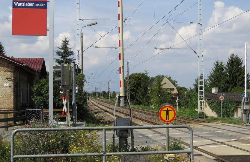 Zwischen Wansleben und Teutschenthal hat sich der Unfall ereignet.