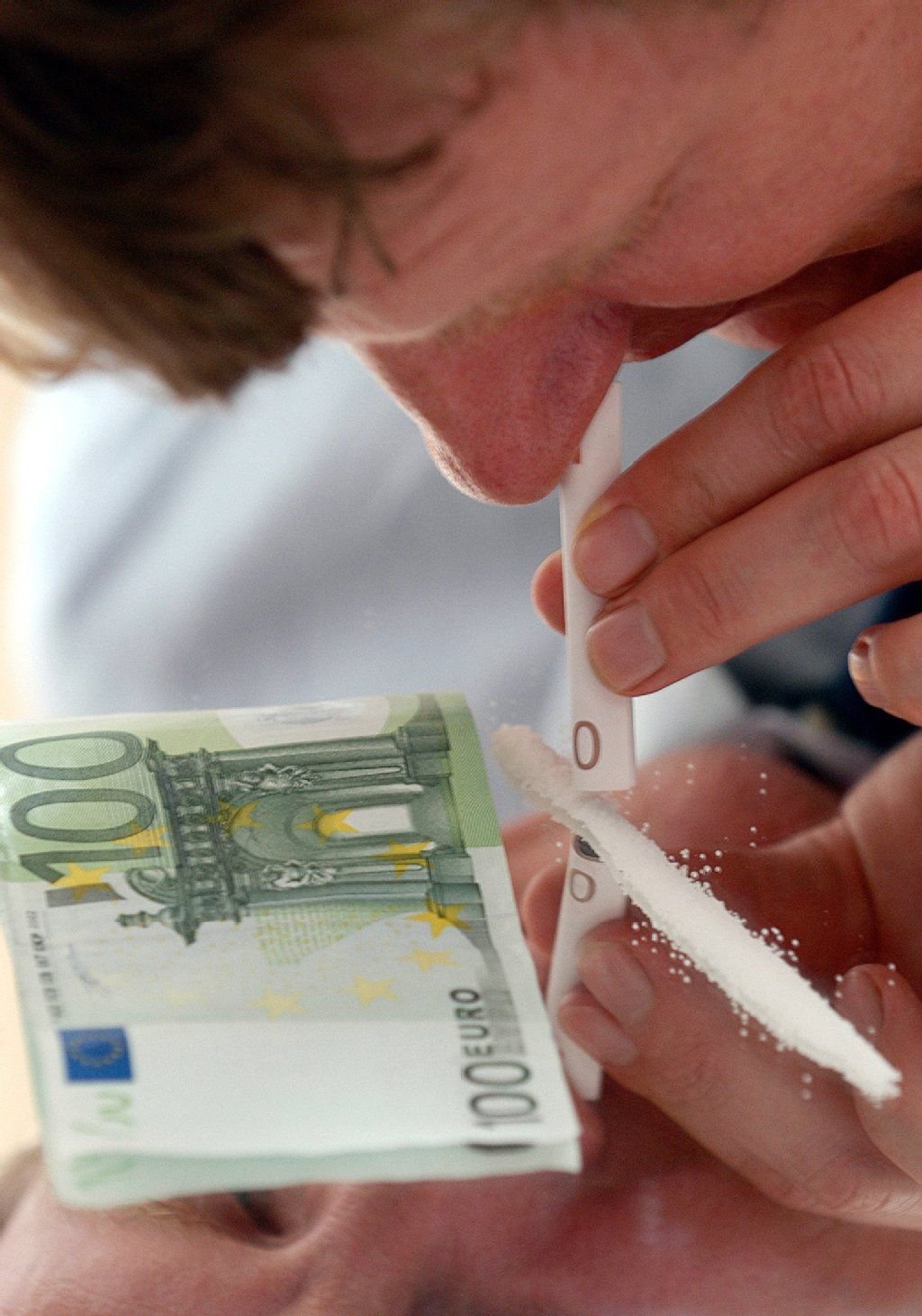 „Unser CEO/Gründer nahm regelmäßig Drogen am Schreibtisch, meistens Kokain so weit ich weiß.“ Mehrere Startup-Mitarbeiter berichten von Drogenexzessen.