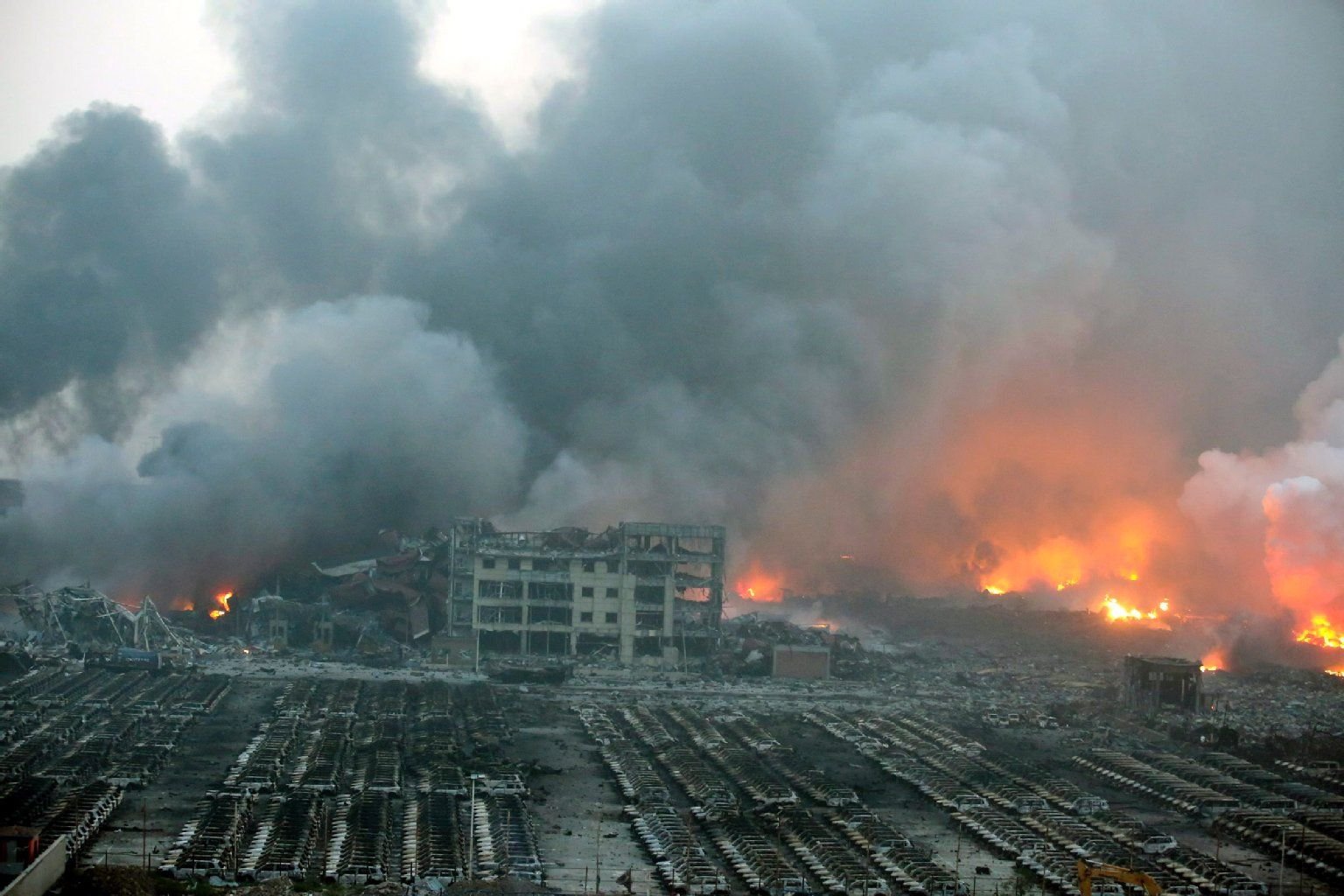 Bei Explosionen in Tianjin sind in den vergangenen zwei Wochen mehr als hundert Menschen ums Leben gekommen. Am Samstag brach in der ostchinesischen Provinz Shandong erneut ein Feuer in einer Chemiefabrik aus.