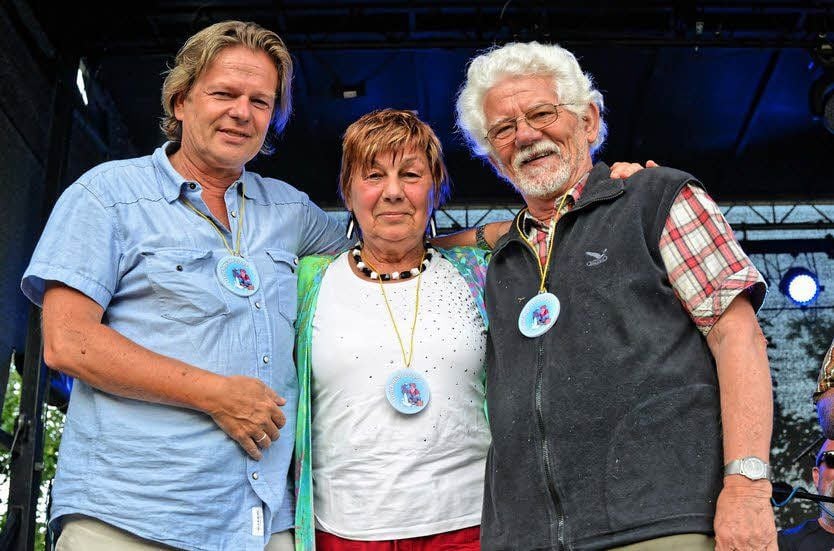 Das neue Deichgrafen-Team: Hans-Eberhard Franze, Ingrid Tietz und Robert Hartmann (von rechts).