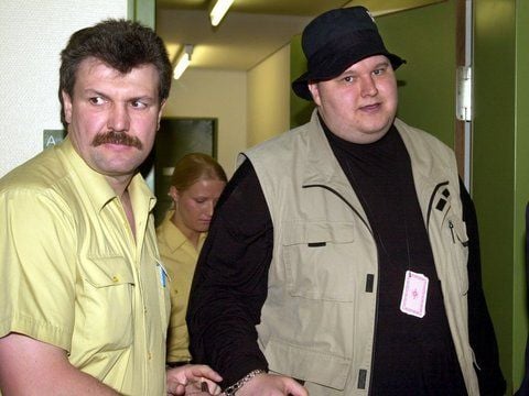 In Neuseeland nahm die Polizei den aus Deutschland stammenden Internet-Unternehmer Kim Schmitz fest, der seinen Namen inzwischen in Kim Dotcom geändert hat. (FOTO: DPA/ARCHIV)