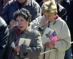 Trauernde während der Zeremonie in Houston (Texas) (Foto: dpa)