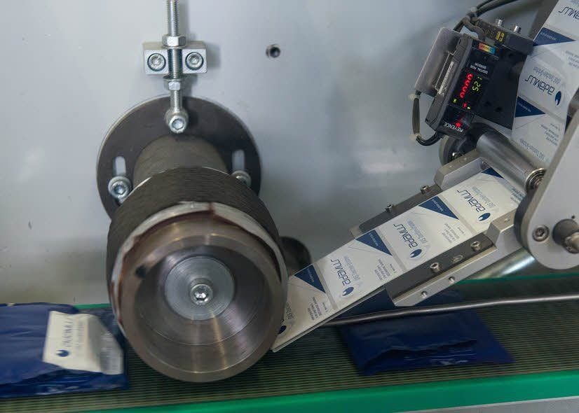 2.100 Stück pro Stunde schafft die Maschine.