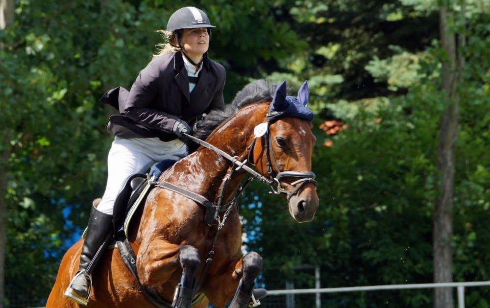 Beim L-Springen hatte Yvonne Mertin aus Reinstedt mit einem Fehler Pech, bei einem A-Springen kam sie auf Platz 13.