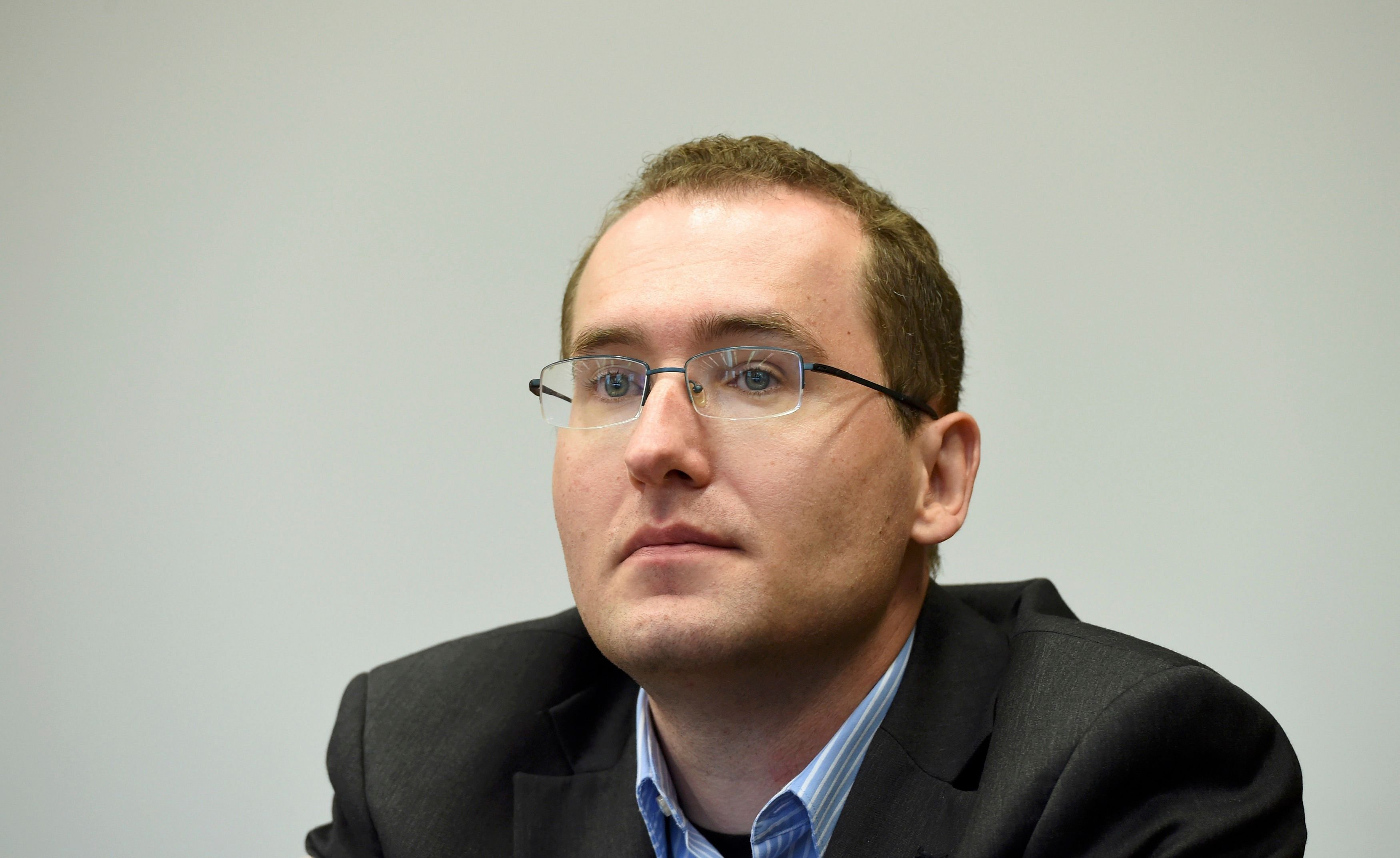 Der ehemalige BND-Mitarbeiter Markus R. während seiner Gerichtsverhandlung zu den Vorwürfen der Spionage für die CIA in München.