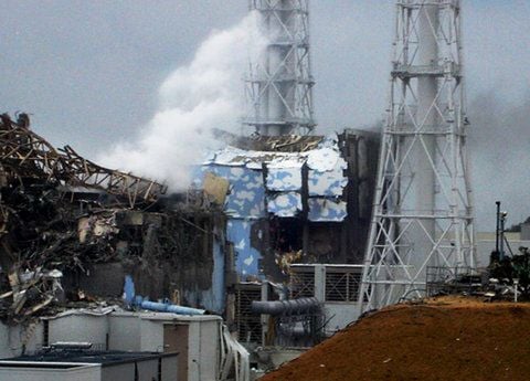 Die Retter in Fukushima-Daiichi riskieren im Kampf gegen den Super-Gau ihr Leben. (FOTO: DPA)