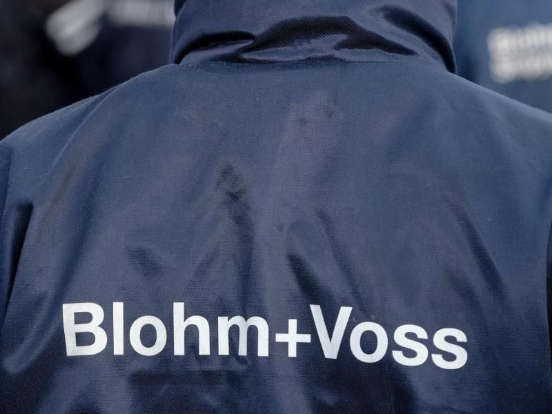 Mitarbeiter der Blohm & Voss Werft in Hamburg. Foto: Axel Heimken/Archiv