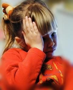 Bis zu 10 Prozent der Kinder und Jugendlichen in Deutschland leiden unter Angstzuständen. (Foto: dpa)