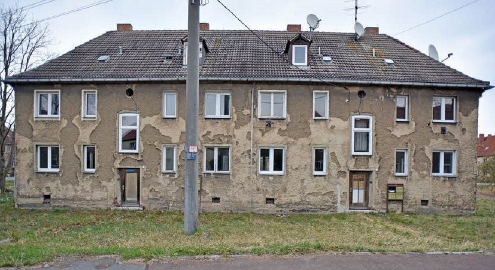 Da die Bausubstanz marode ist und das Grundwasser drückt, lohnt sich eine Sanierung der Häuser für die WSG nicht.