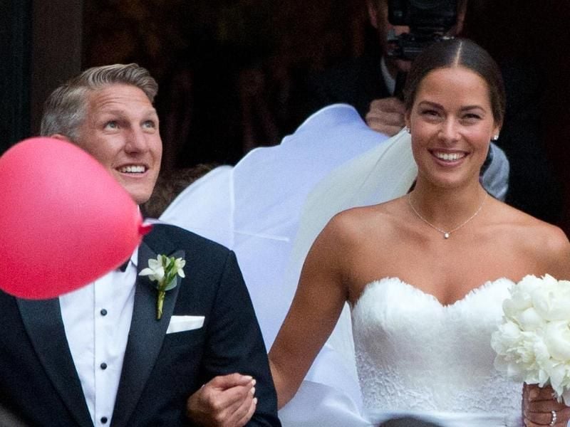 Sie feierten die Hochzeit des Jahres: Bastian Schweinsteiger und Ana Ivanovic sagten in Venedig Ja. Foto: Jörg Carstensen