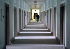 Büroflur im Bundesfinanzministerium in Berlin-Mitte. (Foto: dpa)