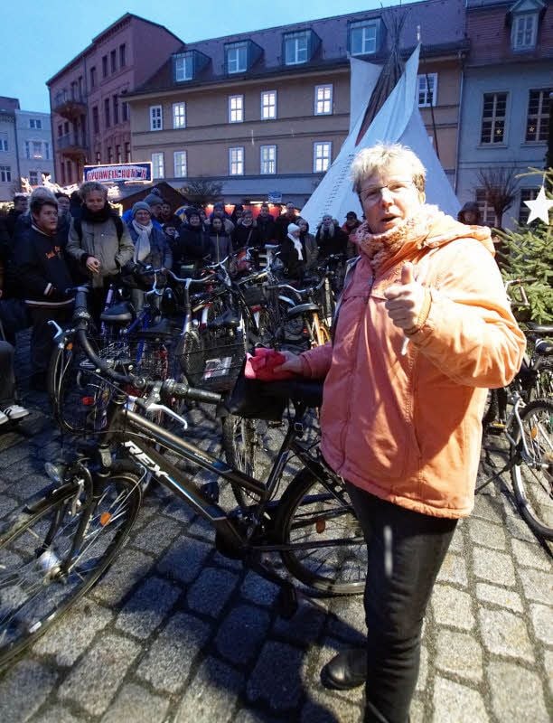 Doris Watzel hat schon über zehn Räder in den letzten Jahren ersteigert.