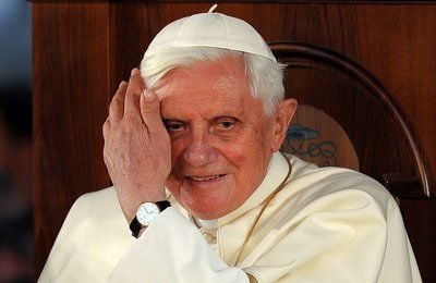 Papst Benedikt XVI. Die dritte Auslandsreise in diesem Jahr führt den Papst nach Tschechien. (ARCHIVFOTO: DPA)
