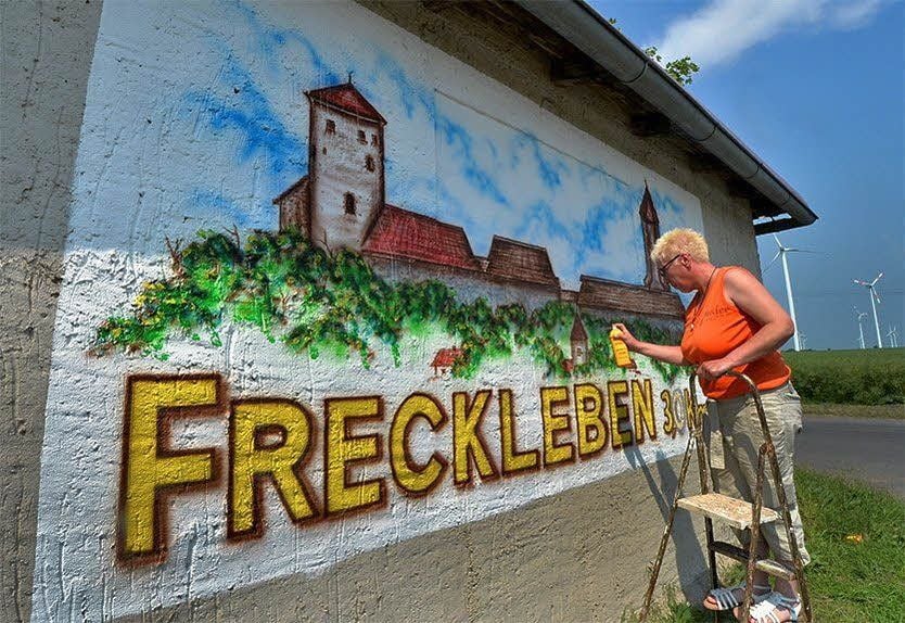 Kerstin Ziegner legt letzte Hand an.