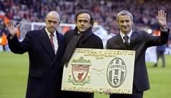 Legenden von Liverpool und Turin: Phil Neal (l.), Michel Platini and Ian Rush (r.) erinnern an die Katastrophe vor 20 Jahren. (Foto: dpa)