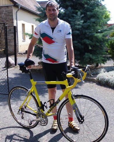 Frank Siebert vor seiner Erkrankung. Er hofft nun, bald wieder mit dem Rad fahren zu können.