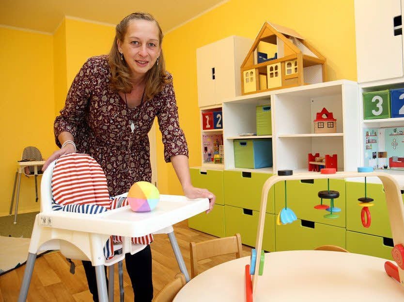 Karina Brose betreut in der renovierten Wohnung auf dem Campus maximal fünf Kinder gleichzeitig.