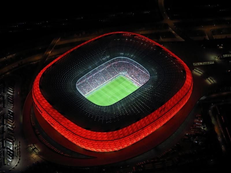 Der FC Bayern bewirbt sich gemeinsam mit der Stadt München um die Austragung des Champions-League-Finales 2021 in der Allianz Arena. Foto: Oliver Acker