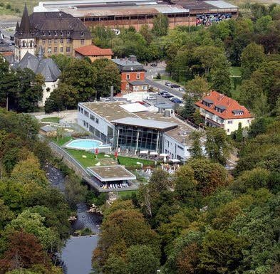 Blick auf die Bodetal-Therme in Thale