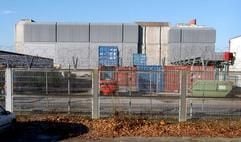 Die niemals in Betrieb gegangene Brennelemente-Fabrik von Siemens in Hanau. (Foto: dpa)