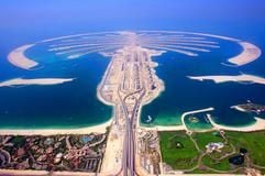 Wie ein Palmenblatt ragt die künstliche Insel The Palm ins Meer. Der Stamm und die Sichel sollen für Touristen frei zugänglich sein. (Foto: dpa)