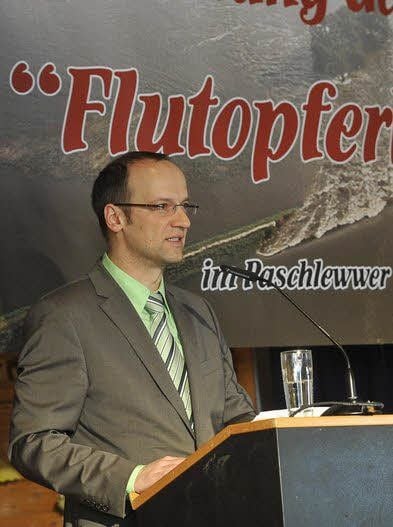 Bürgermeister Stefan Hemmerling bei einer Ansprache im März 2015.