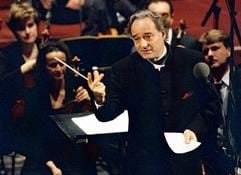 Der international renommierte DirigentMarcello Viotti ist mit 50 Jahren an den Folgen eines Schlaganfallsgestorben. (Foto: dpa)