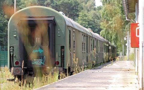 Waggons des ehemaligen Führungszuges der NVA im Munitionslager der Bundeswehr im sächsischen Mockrehna (Torgau). (FOTO: ARCHIV/DPA)
