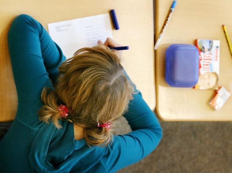 Schüler im Alter von sieben- bis dreizehn Jahre können an der Lernwerkstatt Schreibspielwiese teilnehmen.