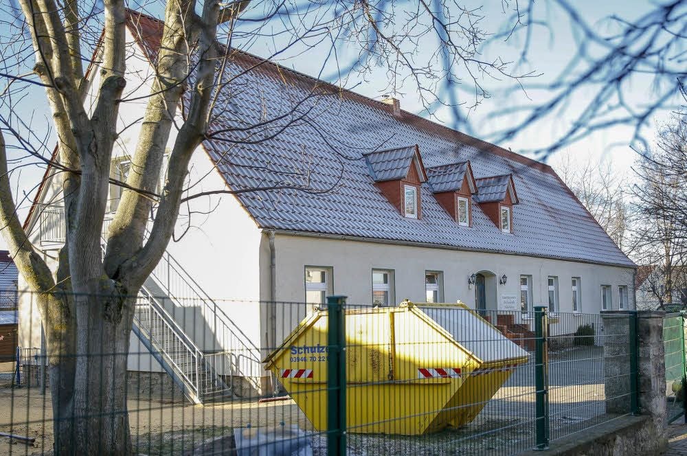 Derzeit haben nur die Mitarbeiter der beauftragten Baufirma Zutritt zur Kita „Gänseblümchen“ in Hedersleben.