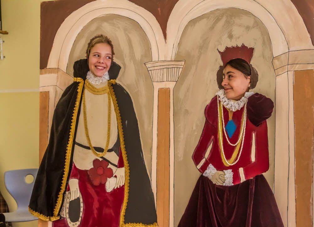 Jolina und Patrice vom Cranach-Gymnasium sind Joachim Ernst von Anhalt und Agnes von Barby