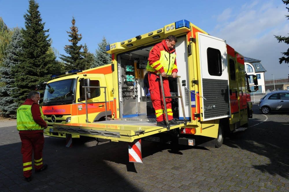 Ein Intensivtransportfahrzeug des Rettungsdienstes.