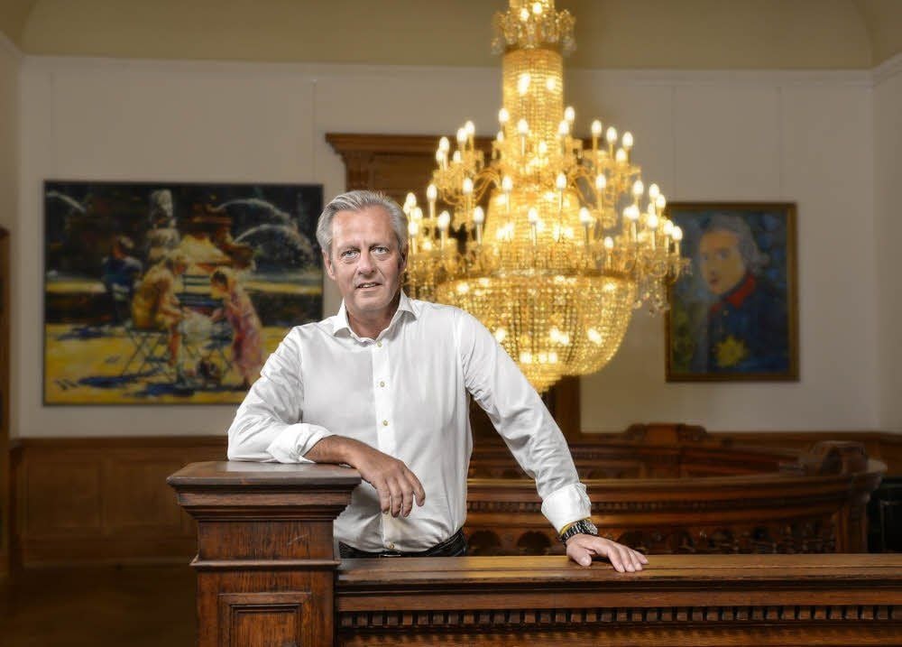 STEFFEN GÖPEL, gelernter Bautischler, war der letzte DDR-Meister im Autorennsport in der Klasse bis 1.300 Kubikzentimeter. Heute führt er die GRK Holding, ein großes Leipziger Immobilien-Unternehmen.