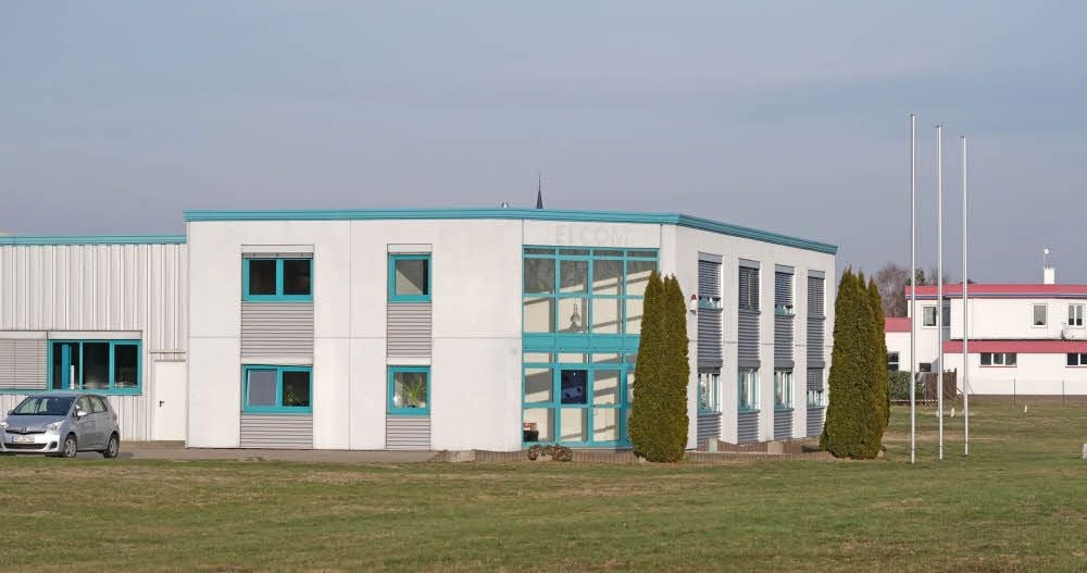 In dem früheren Elcom-Gebäude an der B100 sitzt seit wenigen Wochen die Grimm Aerosol Technik GmbH.